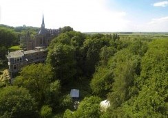 Het gebouw de Refter gelegen op de stuwwa